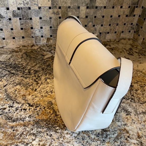 Vittoria Napoli - Made in Italy - Cream Purse - Picture 5 of 6